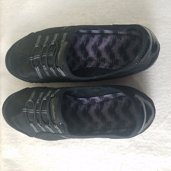 Skechers relaxed fit slip on SNEAKERS 22535 Women's SIZE 9 Black comfort - Picture 1 of 9
